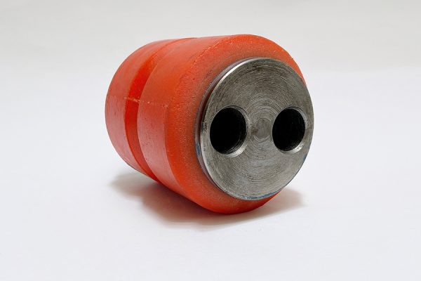 Perno roscado Volvo con buje